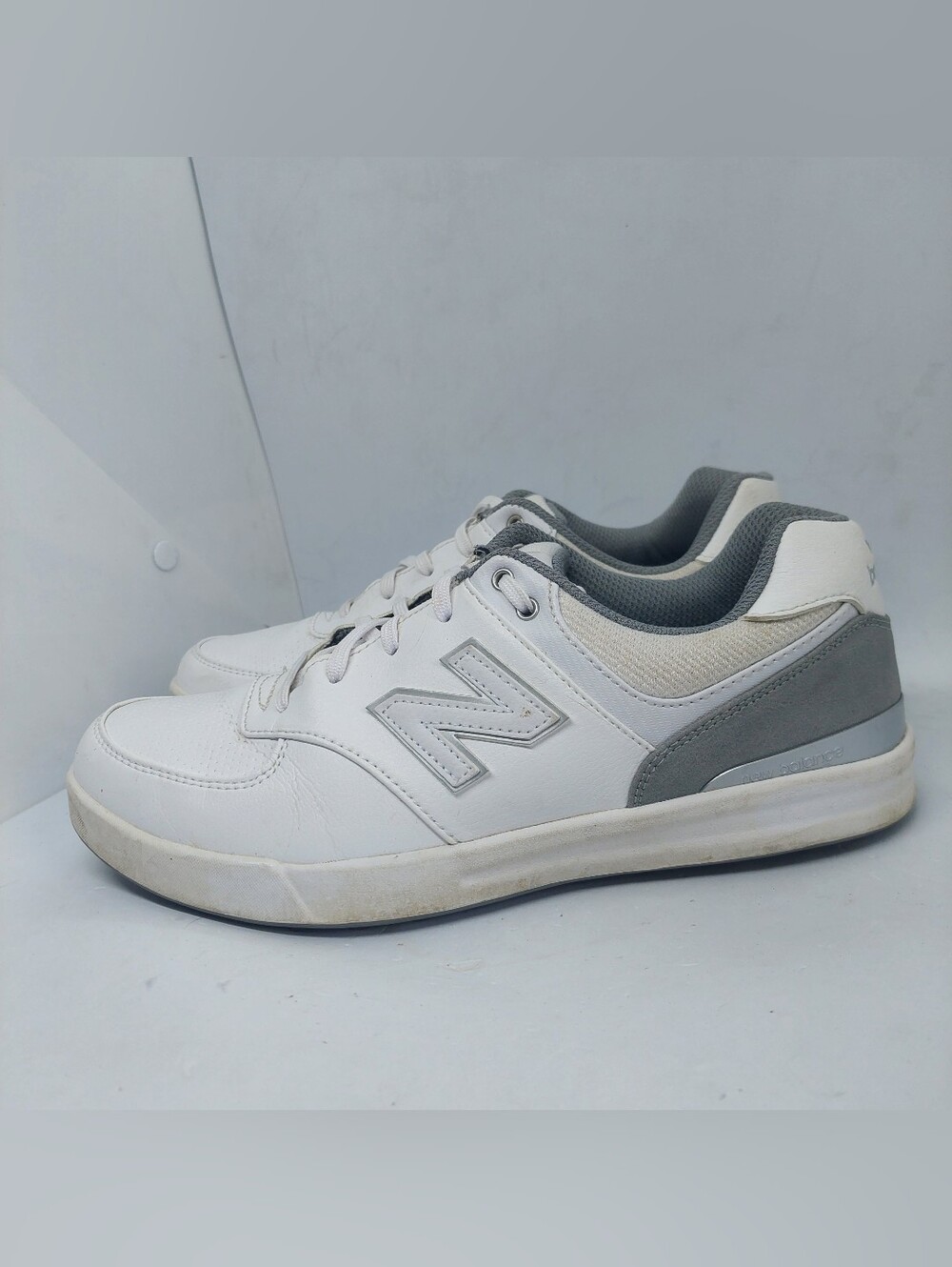 New Balance 574 Greens Golf Sneakers Womens Sz 8.5B White Sport Shoes NBGW574GWT